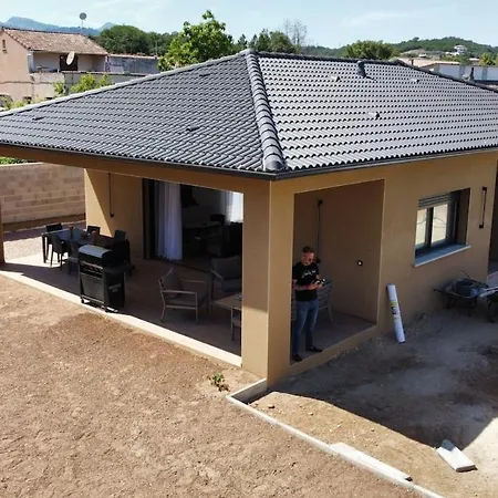 De Luxe Pour 4 Personnes A 100 Metres De La Villa