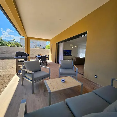 De Luxe Pour 4 Personnes A 100 Metres De La Villa Santa-Lucia-di-Moriani