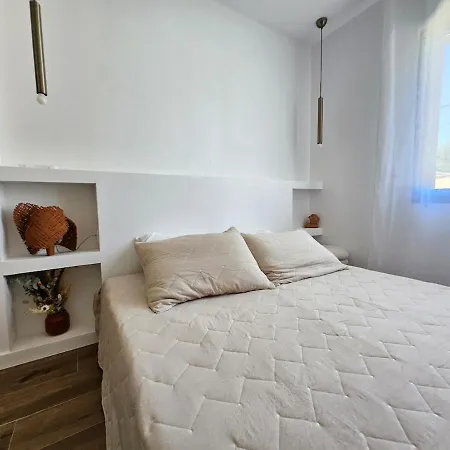 Villa De Luxe Pour 4 Personnes A 100 Metres De La *